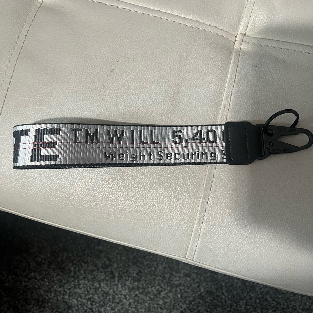Keychain - Picture 6 of 7
